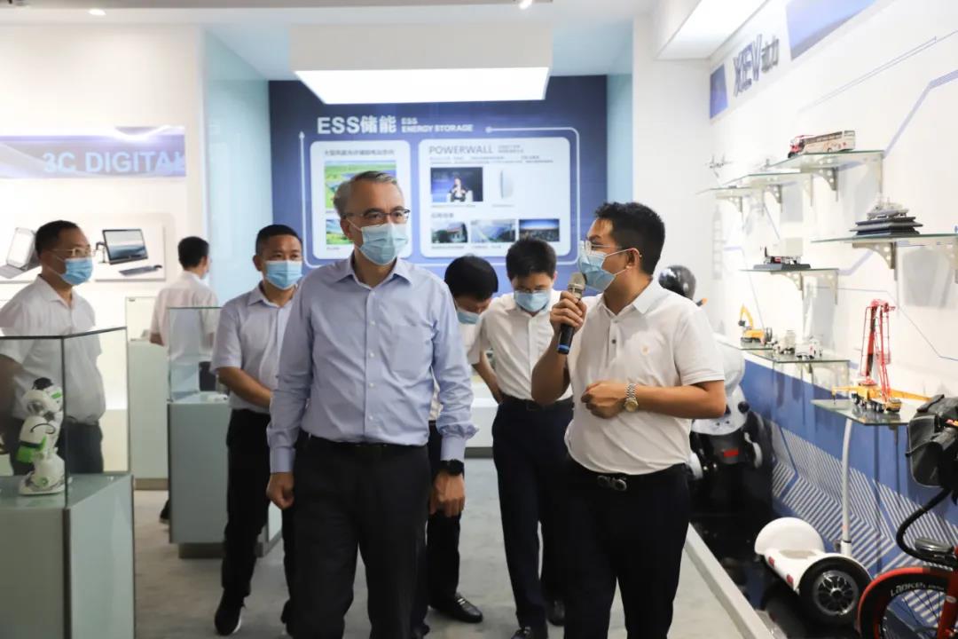 貴州省副省長蔡朝林一行調(diào)研西部產(chǎn)業(yè)基地