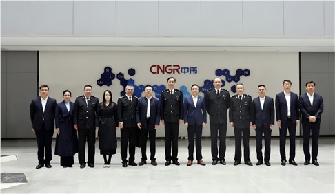 全球化征途上的“關”鍵力量！長沙海關關長顧炯調研中偉